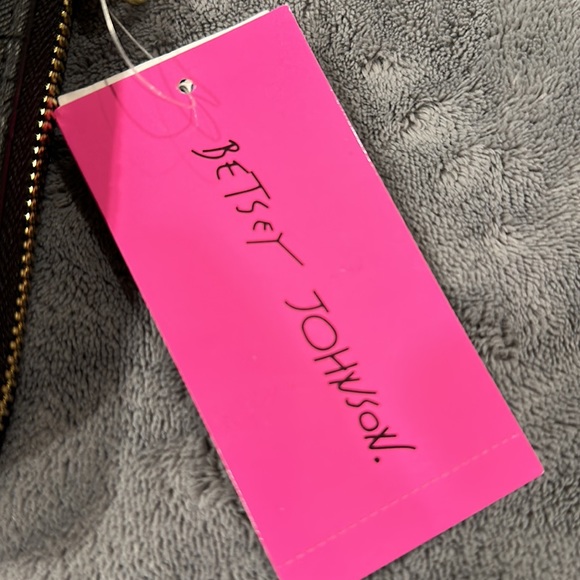 Betsy Johnson Scully wristlet - Picture 3 of 5